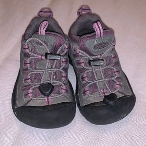 Keen hiking boots toddler